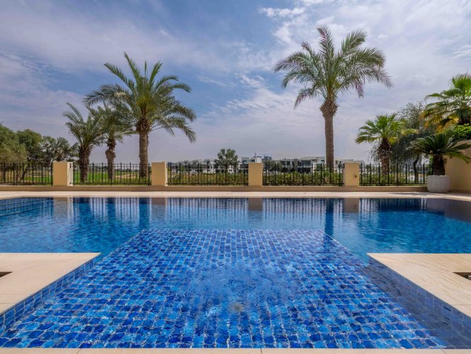 5 Bedroom Villa to rent in... - picture 3