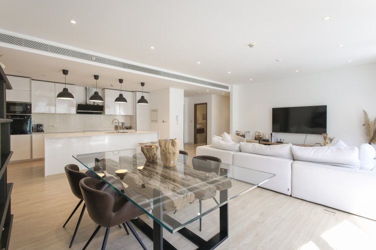 Apartment City Walk - picture 3