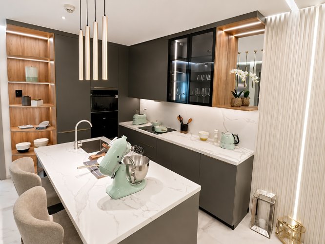 3 Bedroom Apartment for Sale... - picture 3
