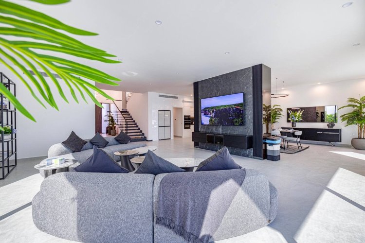4 Bedroom Villa to rent in... - picture 4